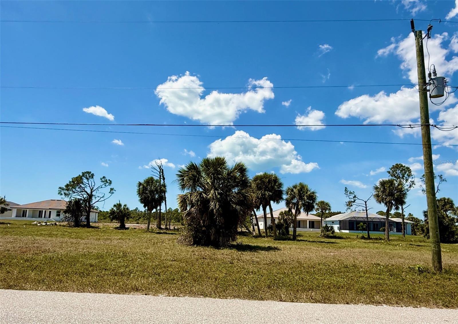 241 W PINE VALLEY LN, ROTONDA WEST, FL — photo 3
