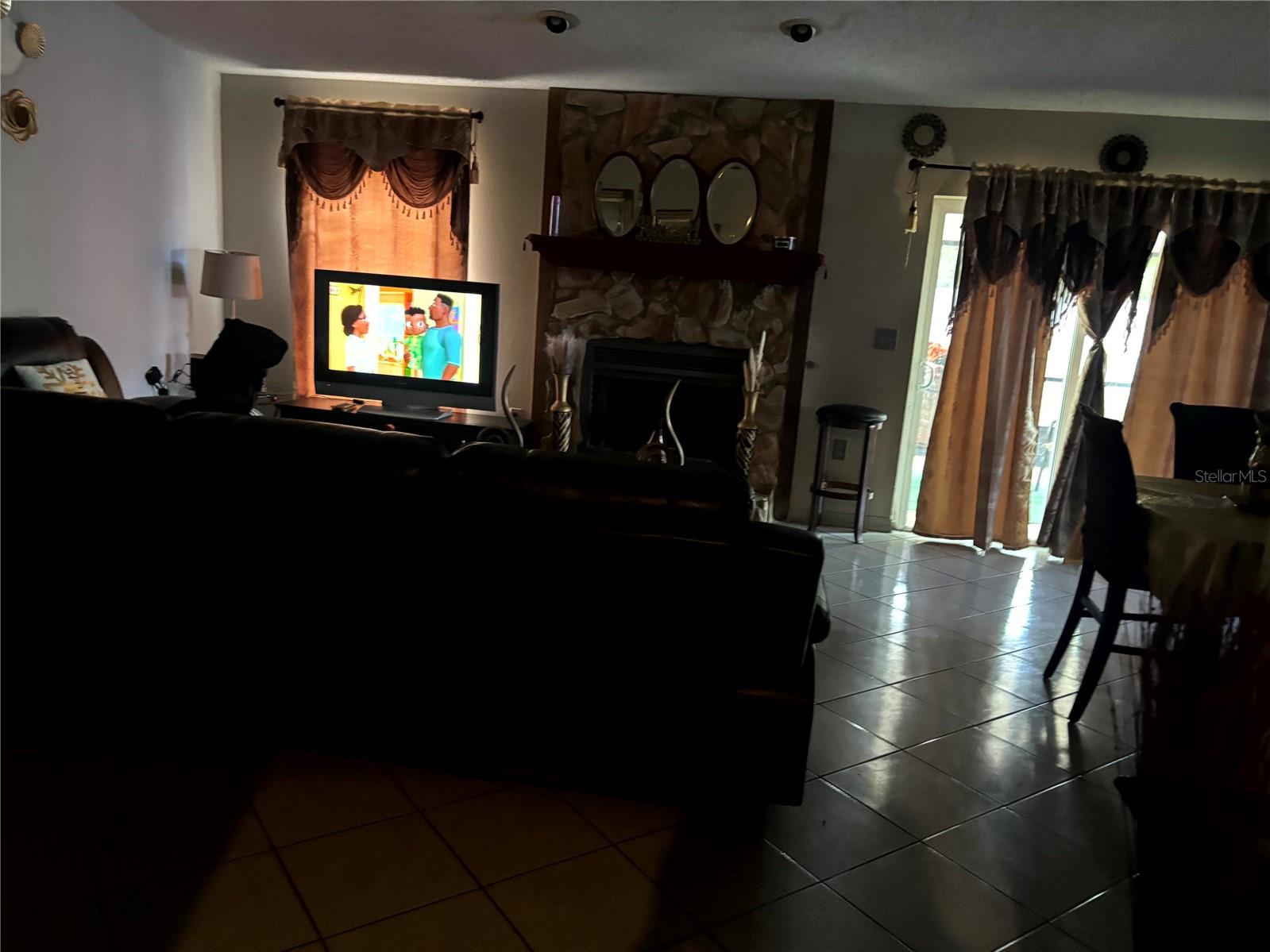 1312 FOXBORO DR., BRANDON, FL — photo 4