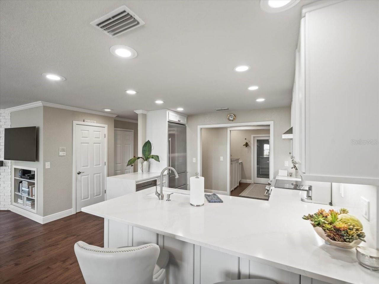 2087 EDGEWATER DR #C, CLEARWATER, FL — photo 22