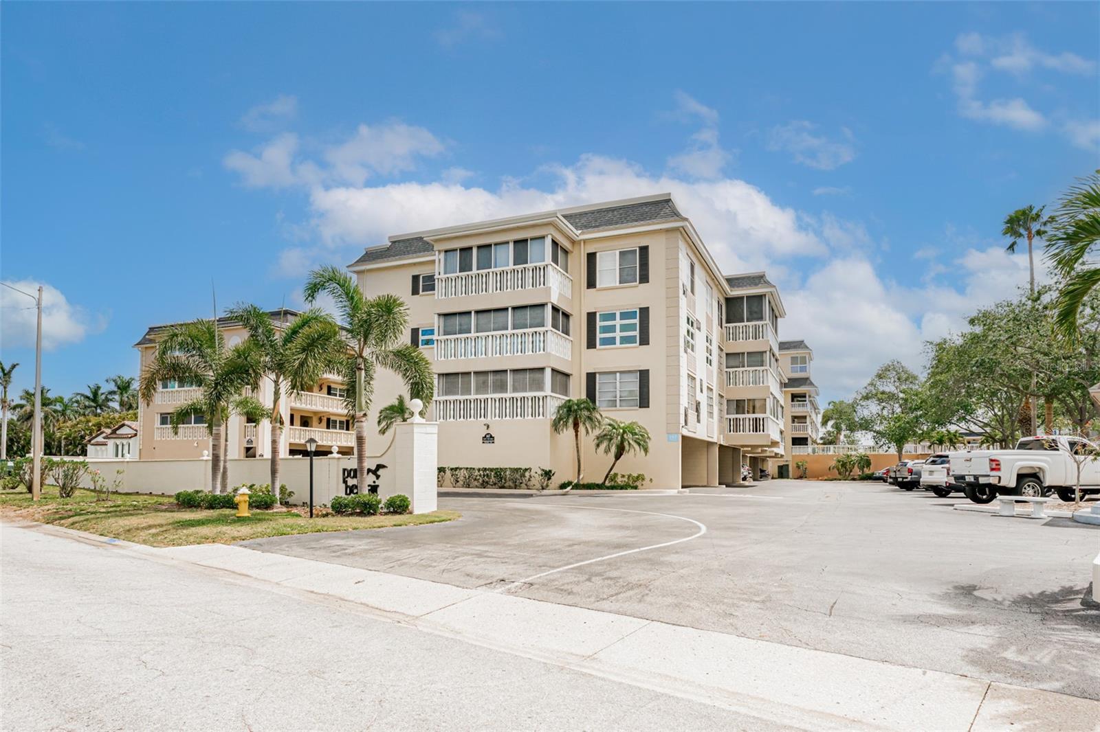 147 BLUFF VIEW DR #206, BELLEAIR BLUFFS, FL — photo 2