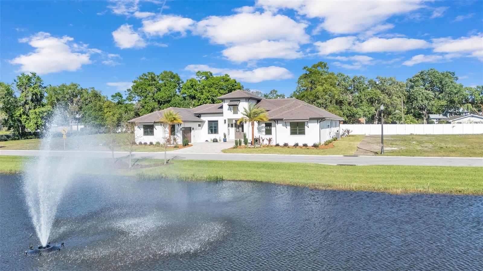 5472 SHOREVIEW DR, LAKELAND, FL — photo 2