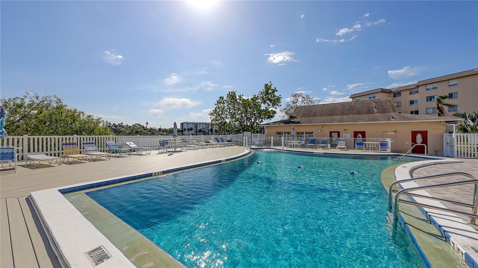 3845 LAKE BAYSHORE DR #F103, BRADENTON, FL — photo 29