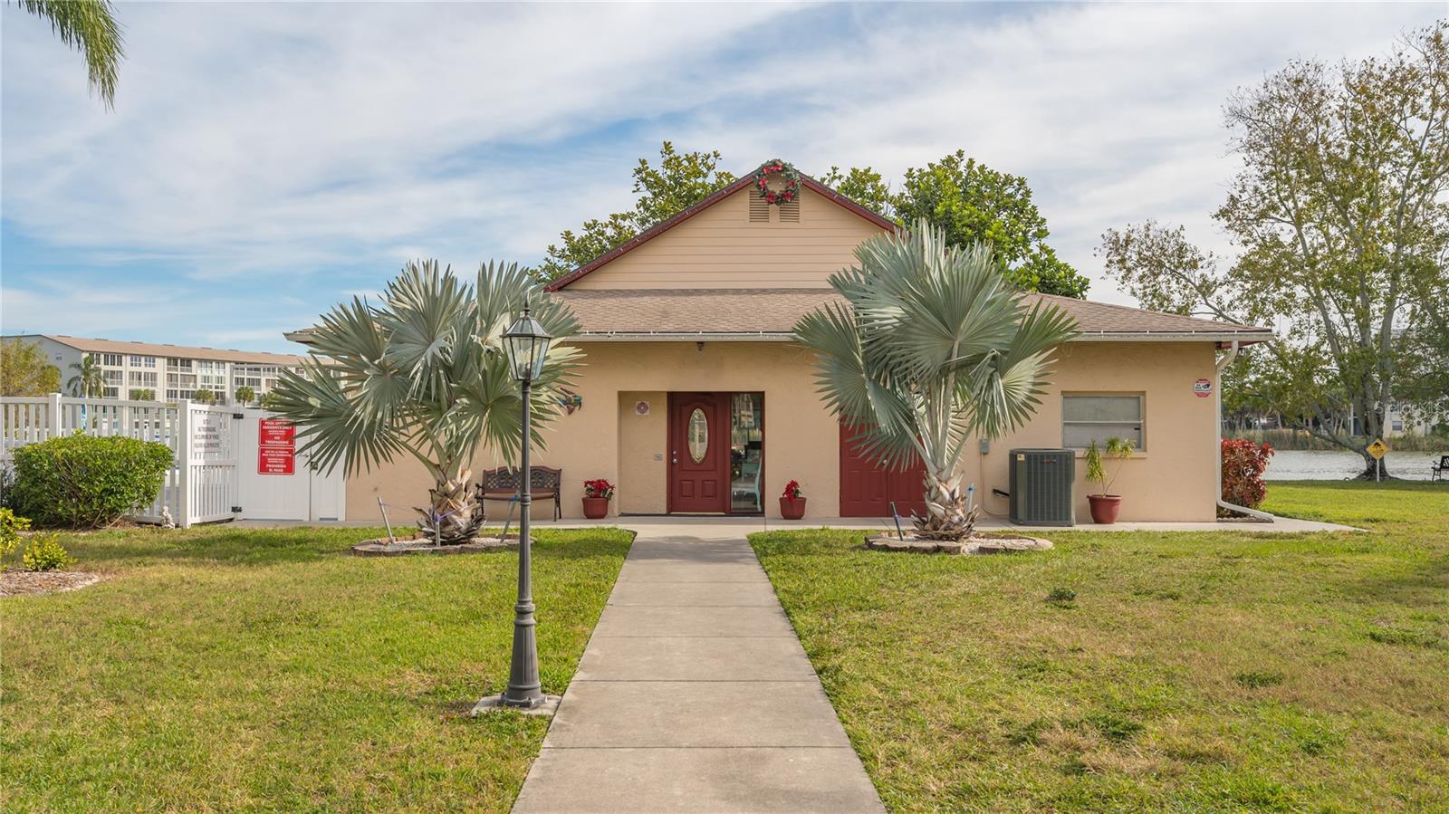 3845 LAKE BAYSHORE DR #F103, BRADENTON, FL — photo 31