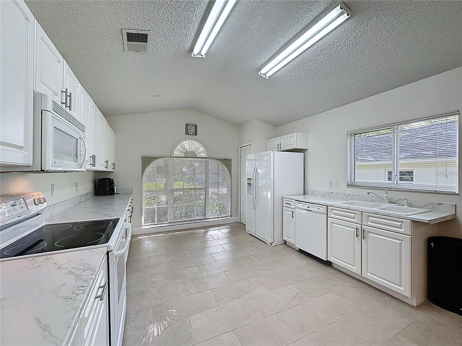 3684 EVERSHOLT ST, CLERMONT, FL — photo 11