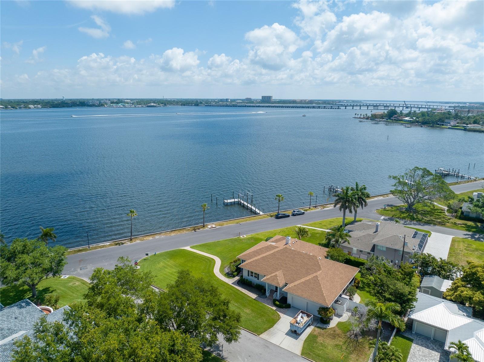 2305 RIVERVIEW BLVD, BRADENTON, FL — photo 43