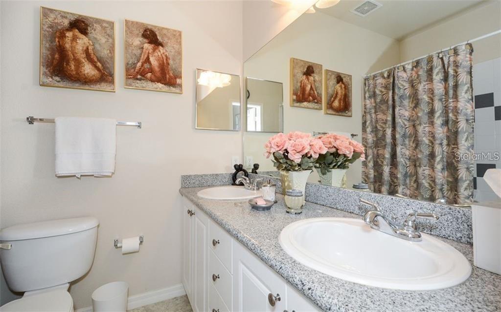 7685 PLANTATION CIR #B, UNIVERSITY PARK, FL — photo 14
