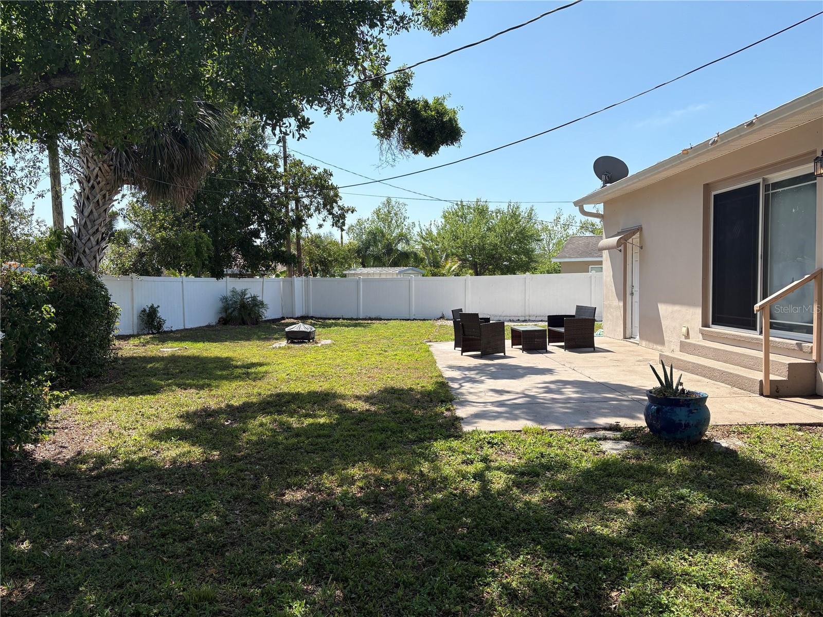 6221 13TH AVE N, ST PETERSBURG, FL — photo 2