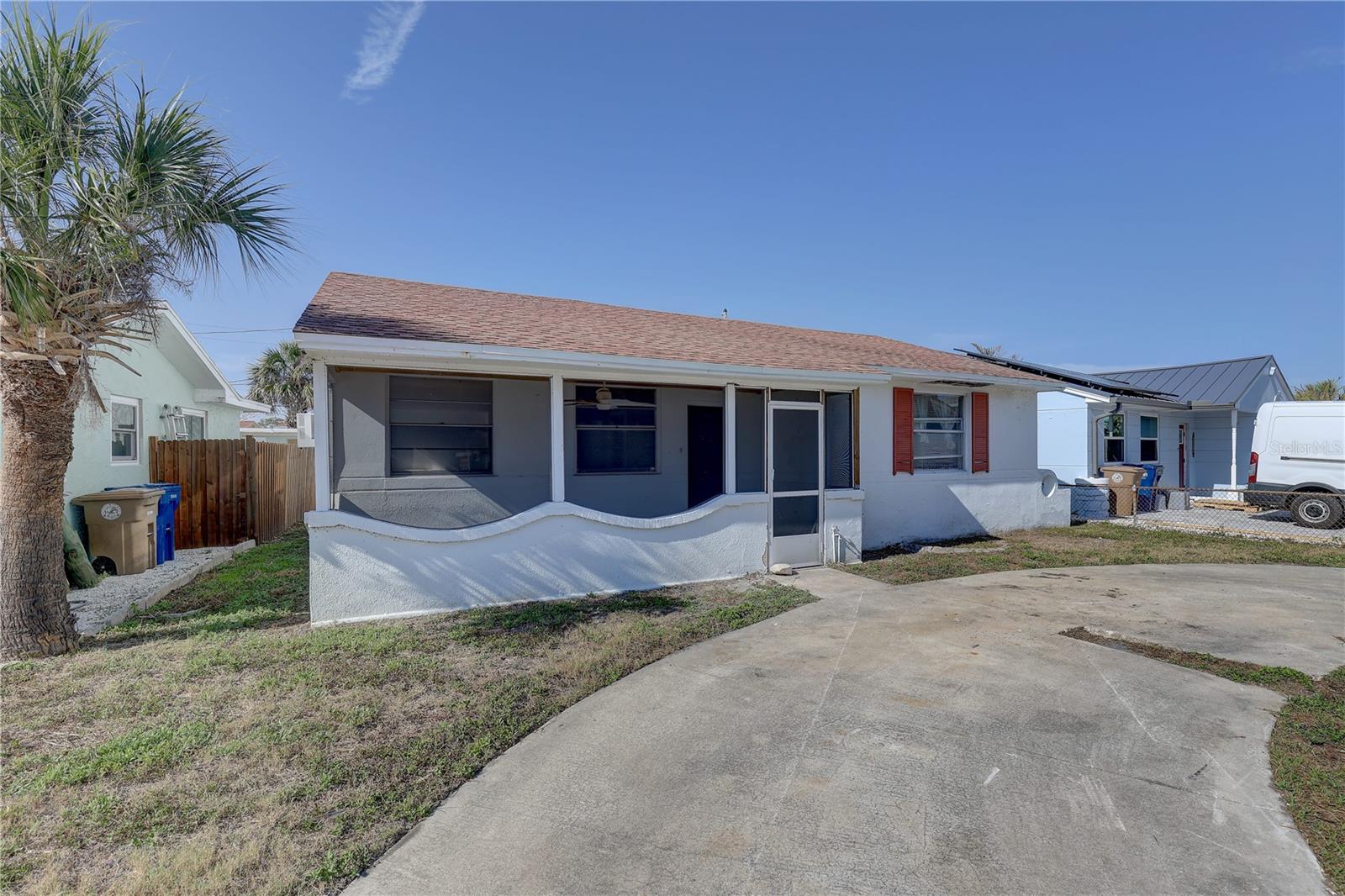 440 S BAYSHORE DR, MADEIRA BEACH, FL — photo 2