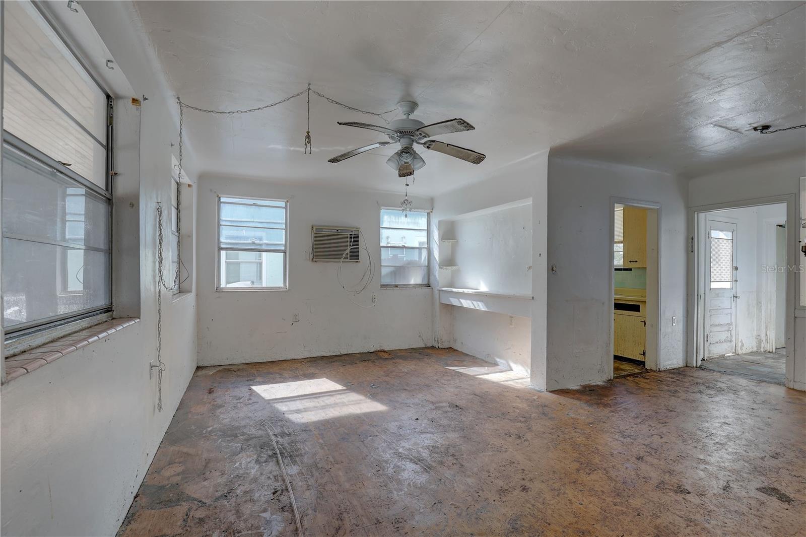 440 S BAYSHORE DR, MADEIRA BEACH, FL — photo 7