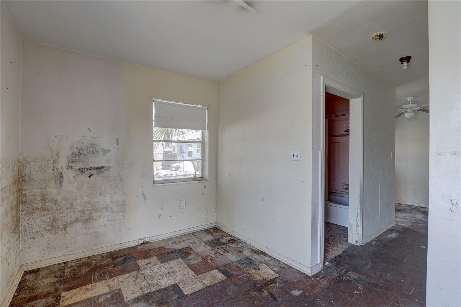 440 S BAYSHORE DR, MADEIRA BEACH, FL — photo 24