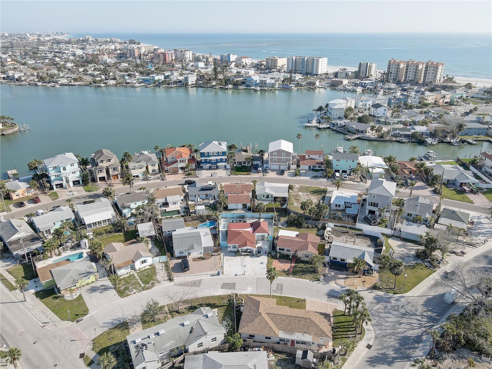 440 S BAYSHORE DR, MADEIRA BEACH, FL — photo 41