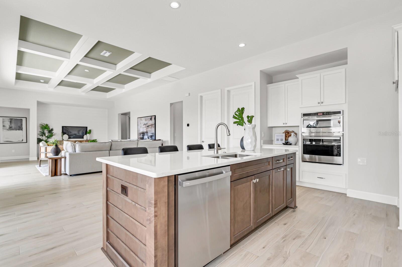 5214 LAKE VENICE DR, WIMAUMA, FL — photo 12
