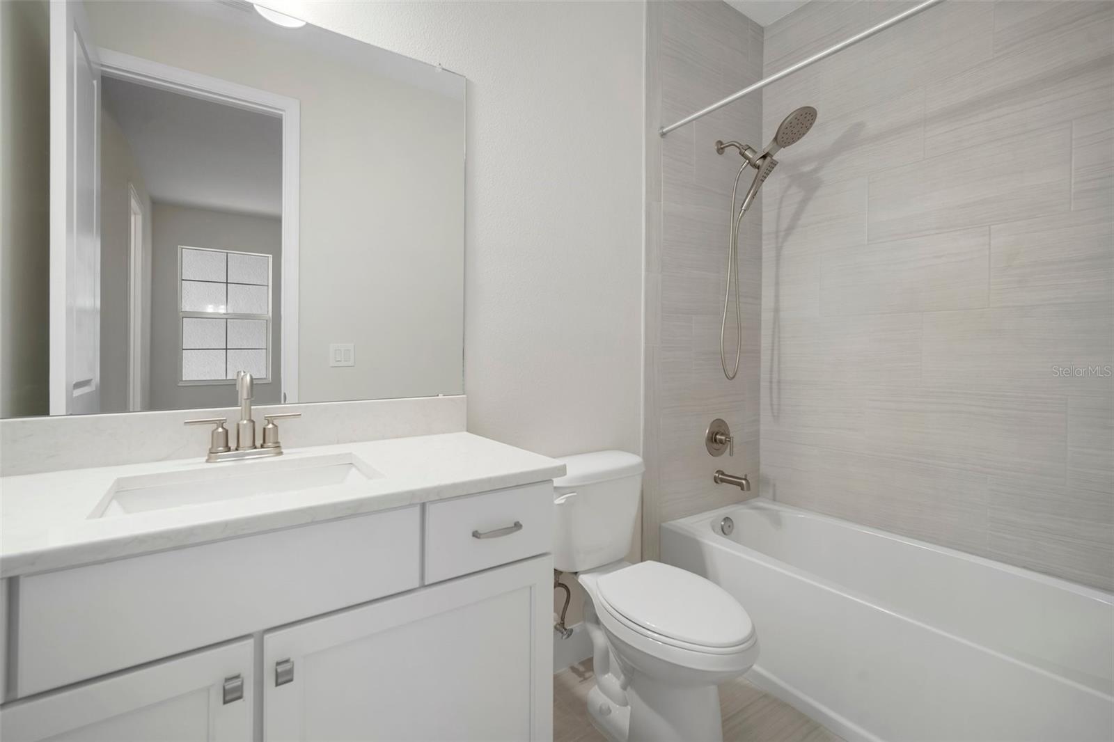5214 LAKE VENICE DR, WIMAUMA, FL — photo 32