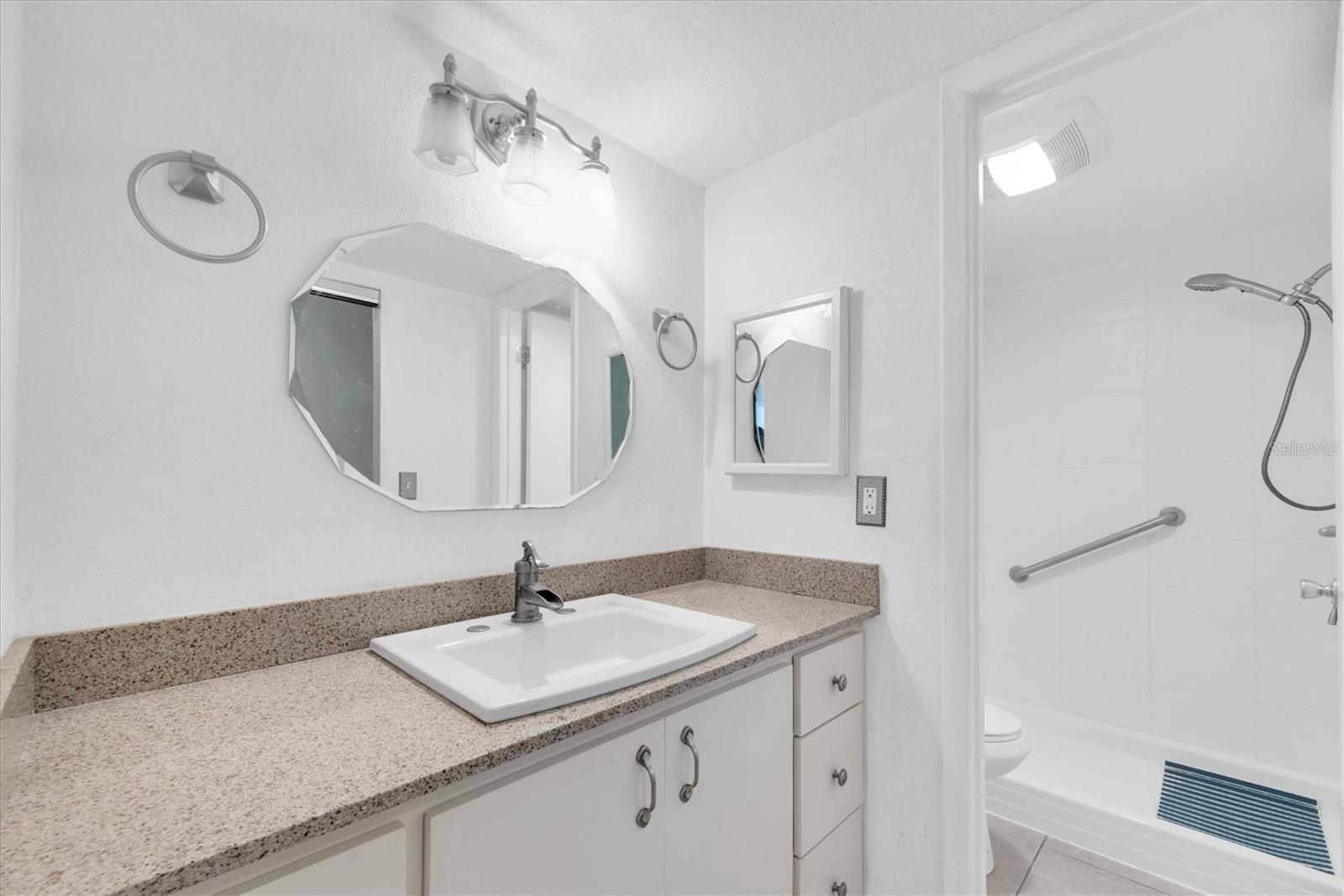 171 MEDALLION BLVD #F, MADEIRA BEACH, FL — photo 15