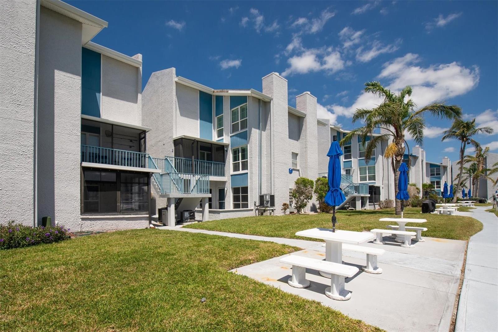 171 MEDALLION BLVD #F, MADEIRA BEACH, FL — photo 25