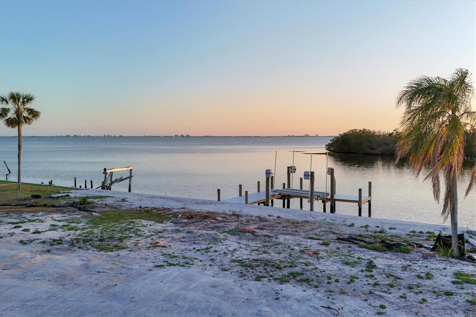 7314 WESTMORELAND DR, SARASOTA, FL — photo 32