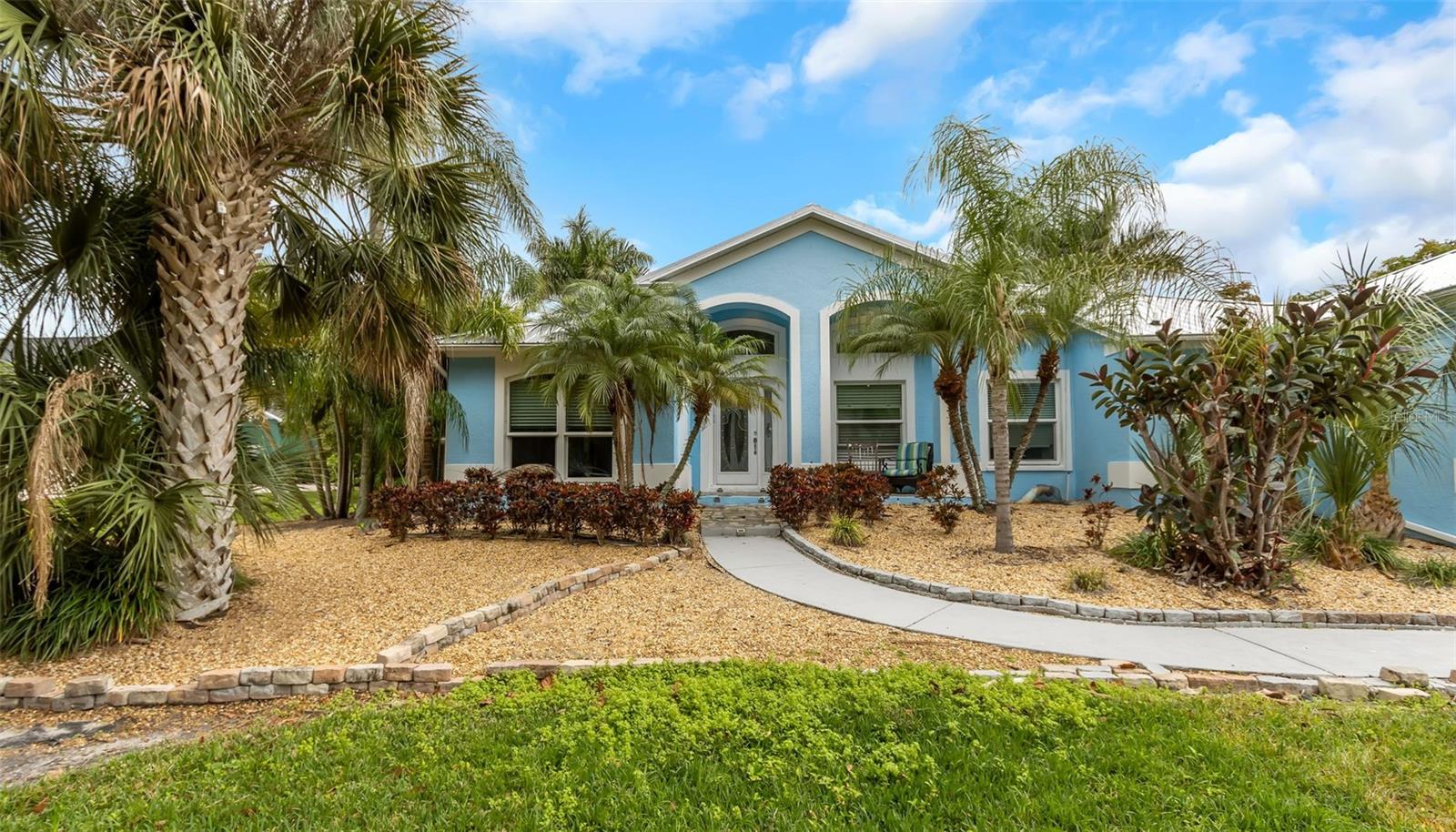 424 ISLAND CAY WAY, APOLLO BEACH, FL — photo 2