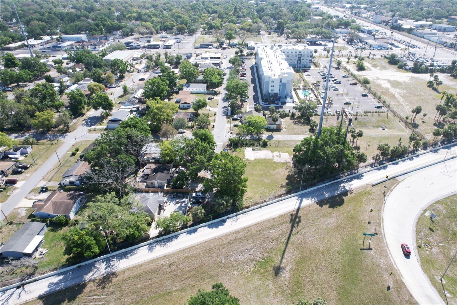 705 E WILMA ST, TAMPA, FL — photo 10