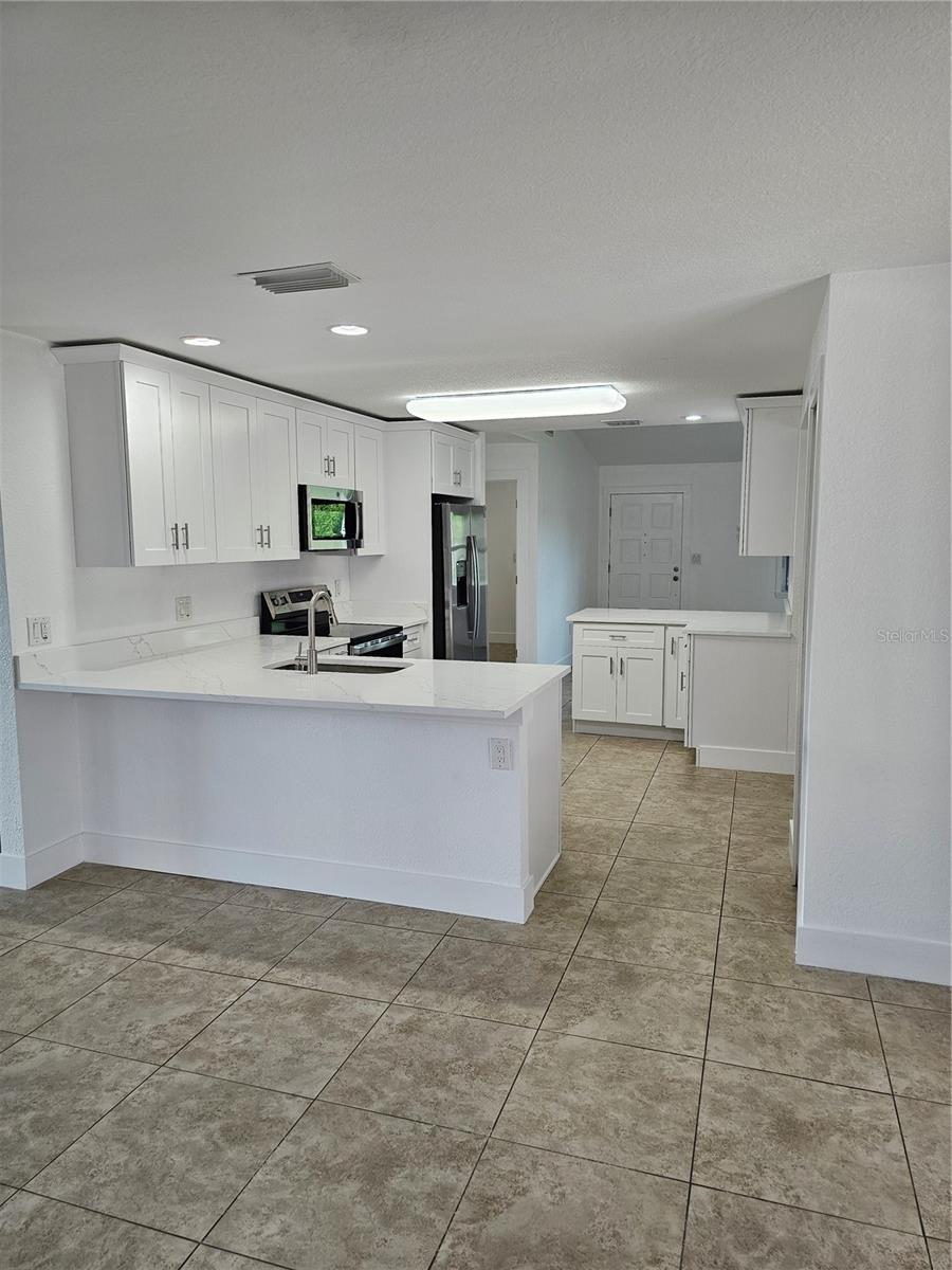 12619 98TH ST, LARGO, FL — photo 7