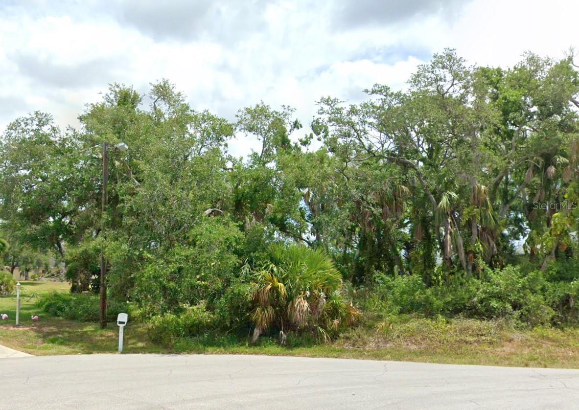 104 REBEL CT, ROTONDA WEST, FL — photo 3