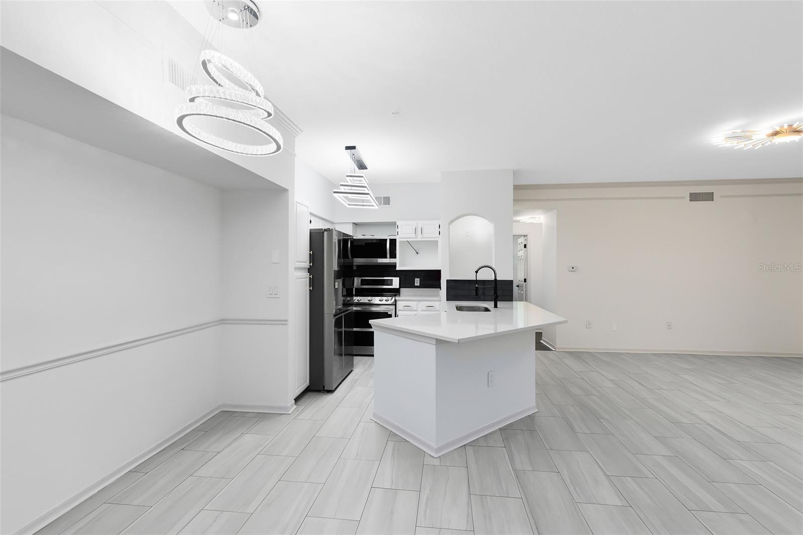 6685 QUEENS BOROUGH AVE #202, ORLANDO, FL — photo 7