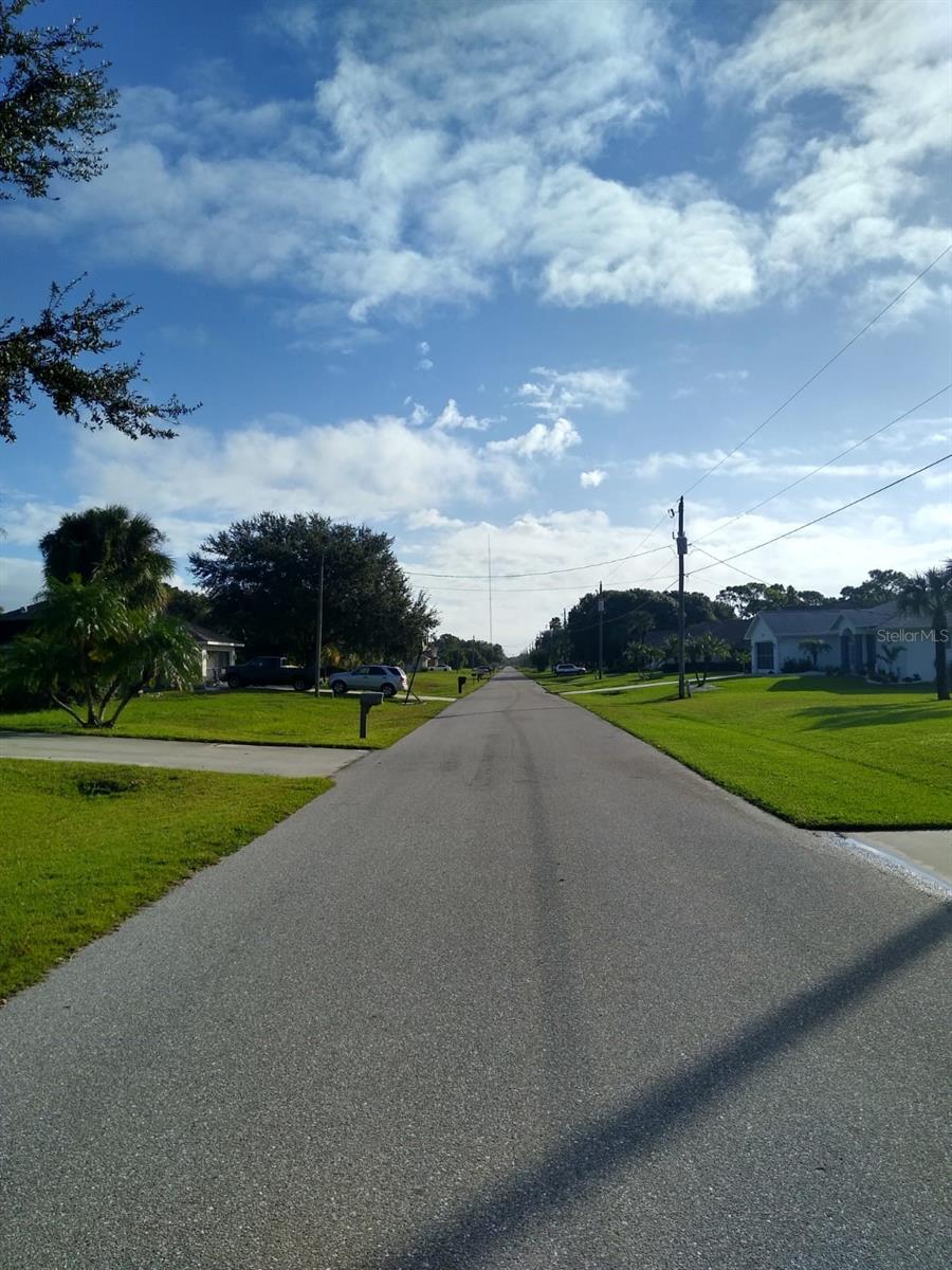 81 LONG MEADOW PL, ROTONDA WEST, FL — photo 2