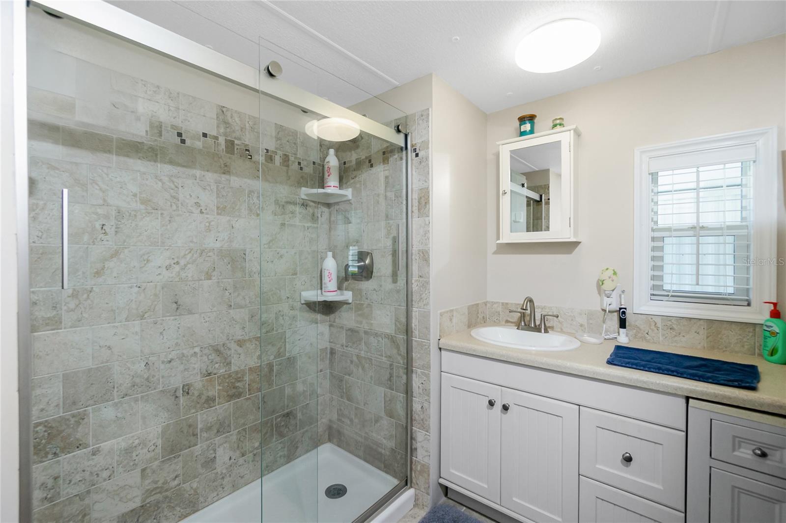 7598 RATAN CIR, PORT CHARLOTTE, FL — photo 18