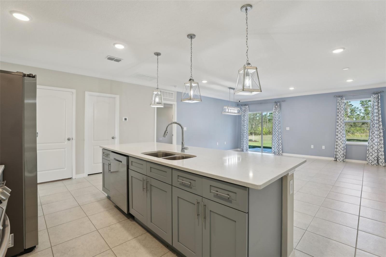 2410 PARK AVE, INDIAN LAKE ESTATES, FL — photo 7