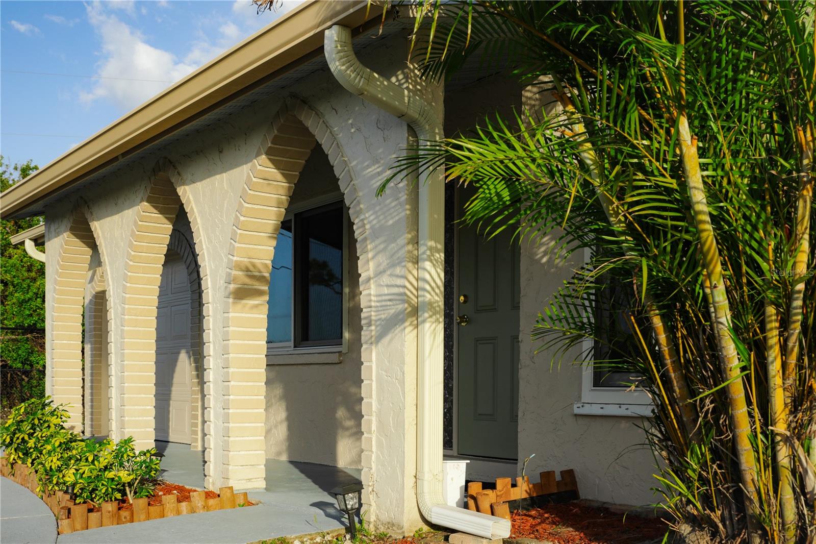389 MILLPORT ST NW, PORT CHARLOTTE, FL — photo 4