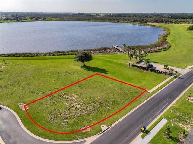 402 WATERFERN TRAIL DR, AUBURNDALE, FL