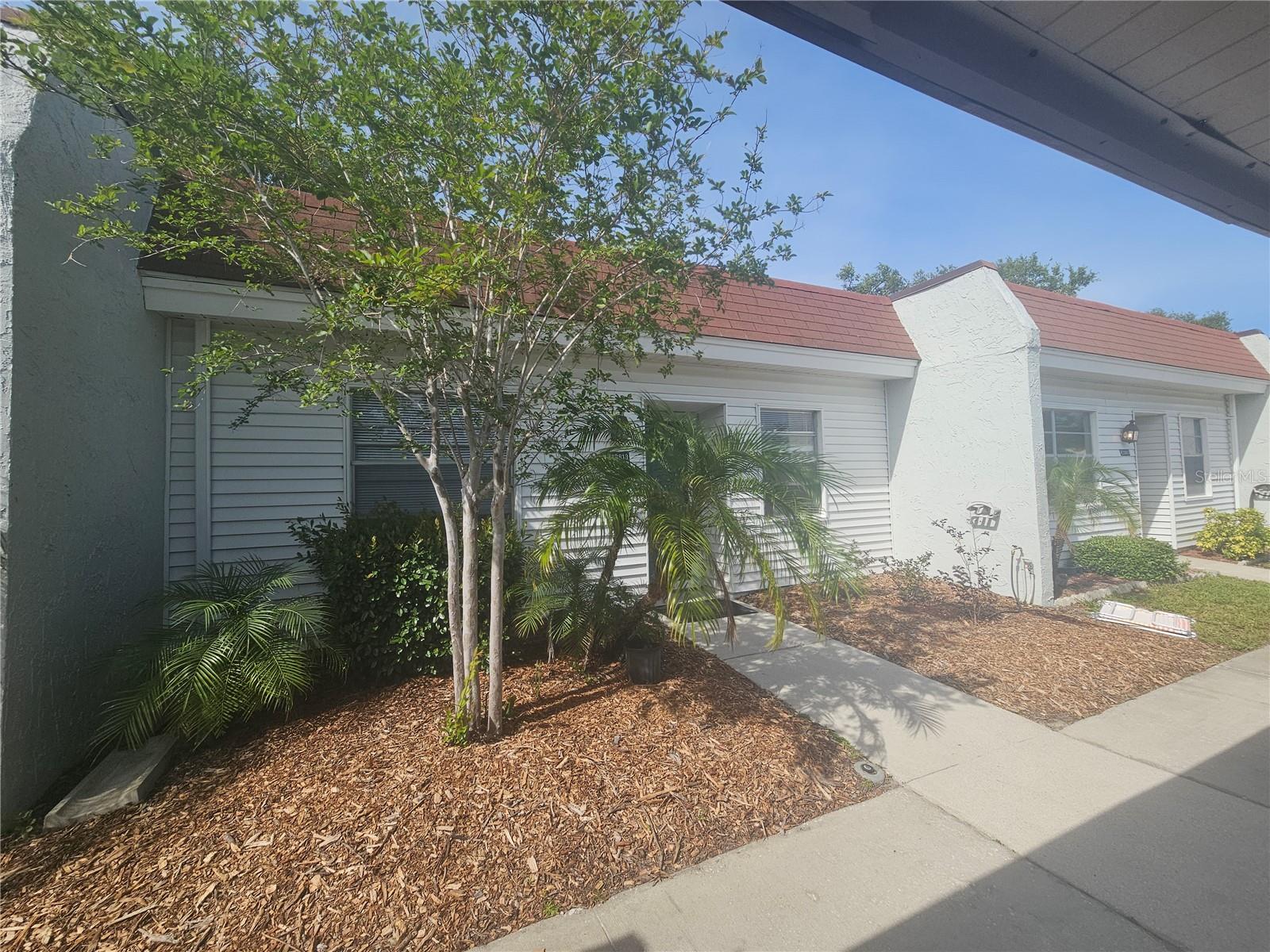 13813 MISSION OAKS BLVD, SEMINOLE, FL
