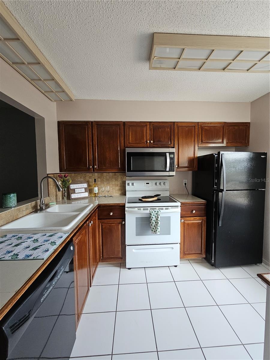 13813 MISSION OAKS BLVD, SEMINOLE, FL — photo 4