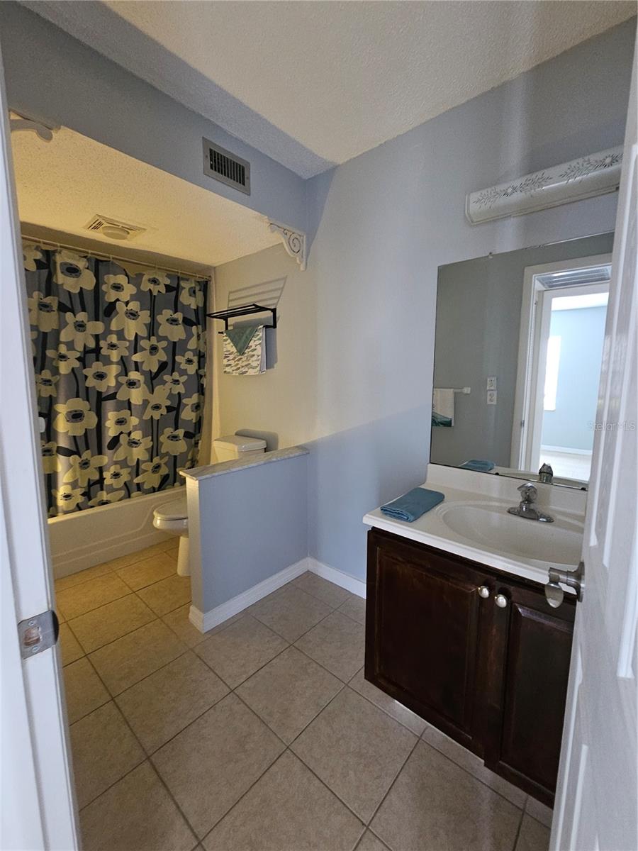 13813 MISSION OAKS BLVD, SEMINOLE, FL — photo 17