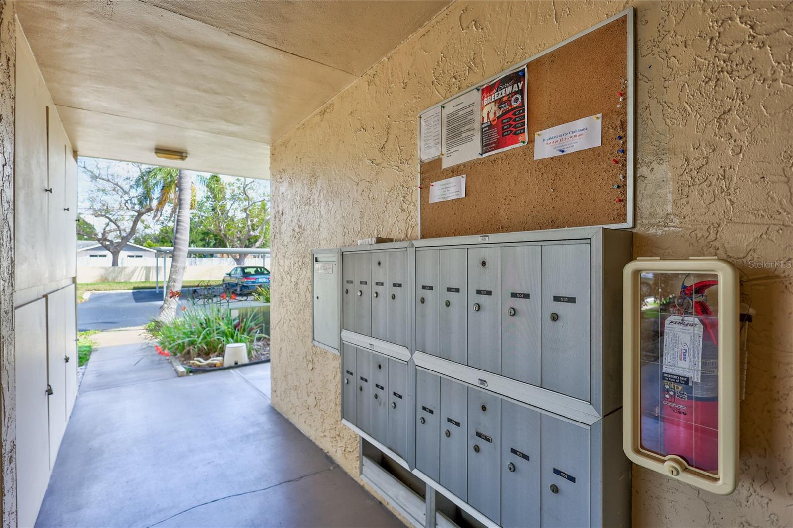 12300 VONN RD #1102, LARGO, FL — photo 34