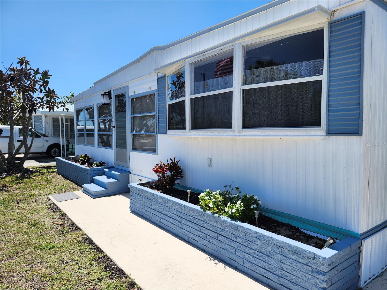 1252 KINGFISHER DR, ENGLEWOOD, FL — photo 4