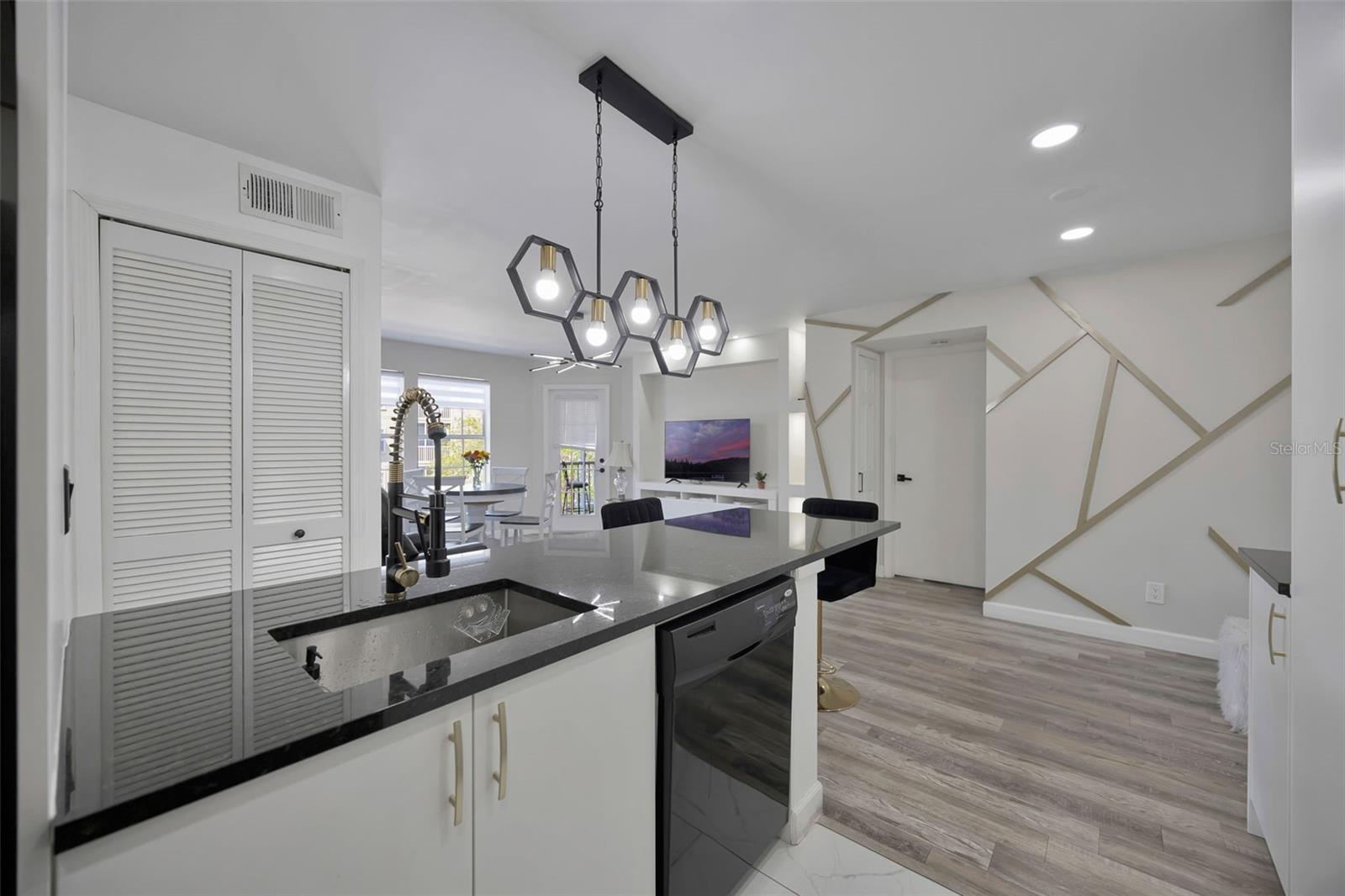 6142 WESTGATE DR #204, ORLANDO, FL — photo 7