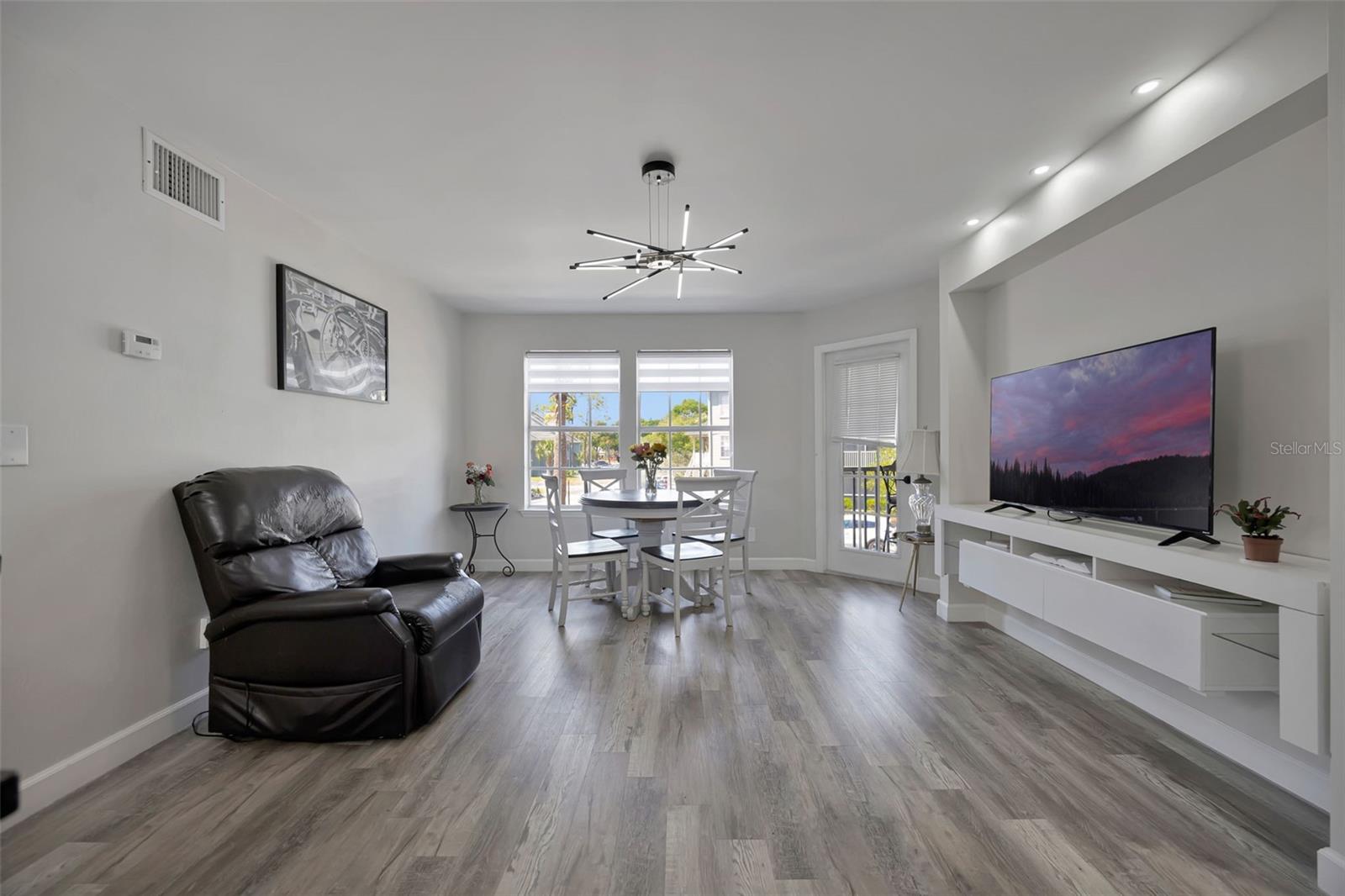 6142 WESTGATE DR #204, ORLANDO, FL — photo 9