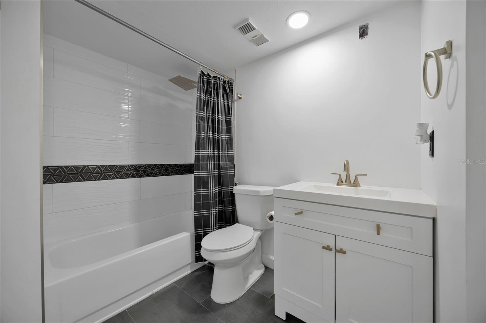 6142 WESTGATE DR #204, ORLANDO, FL — photo 17