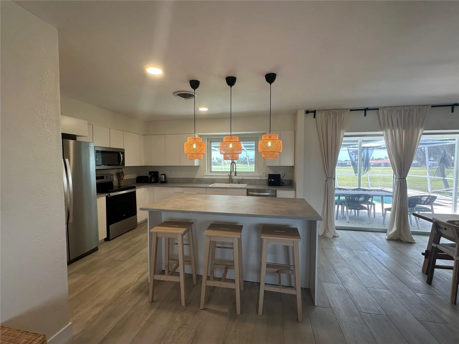 65 OAKLAND HILLS PL, ROTONDA WEST, FL — photo 11