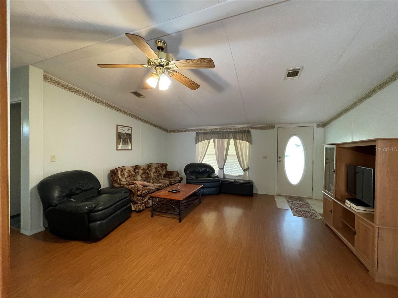 1550 SE 111TH CT, MORRISTON, FL — photo 8