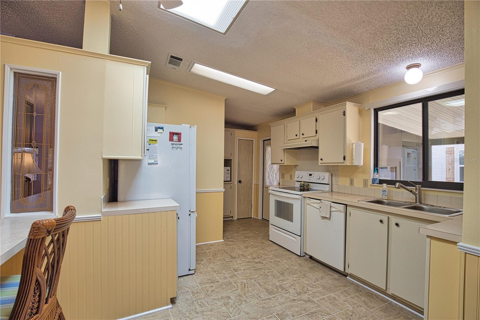 407 MADONNA, NORTH PORT, FL — photo 14