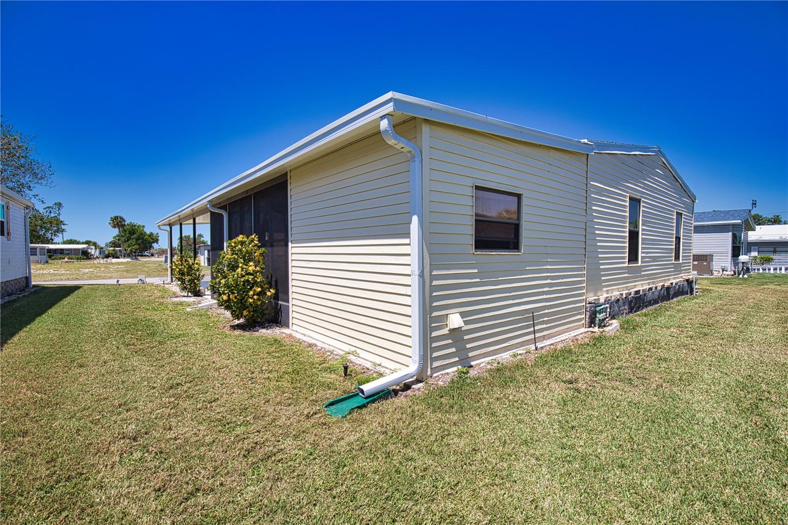 407 MADONNA, NORTH PORT, FL — photo 38