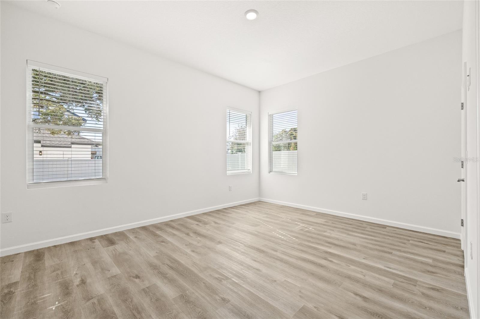 3005 E 17TH AVE, TAMPA, FL — photo 24