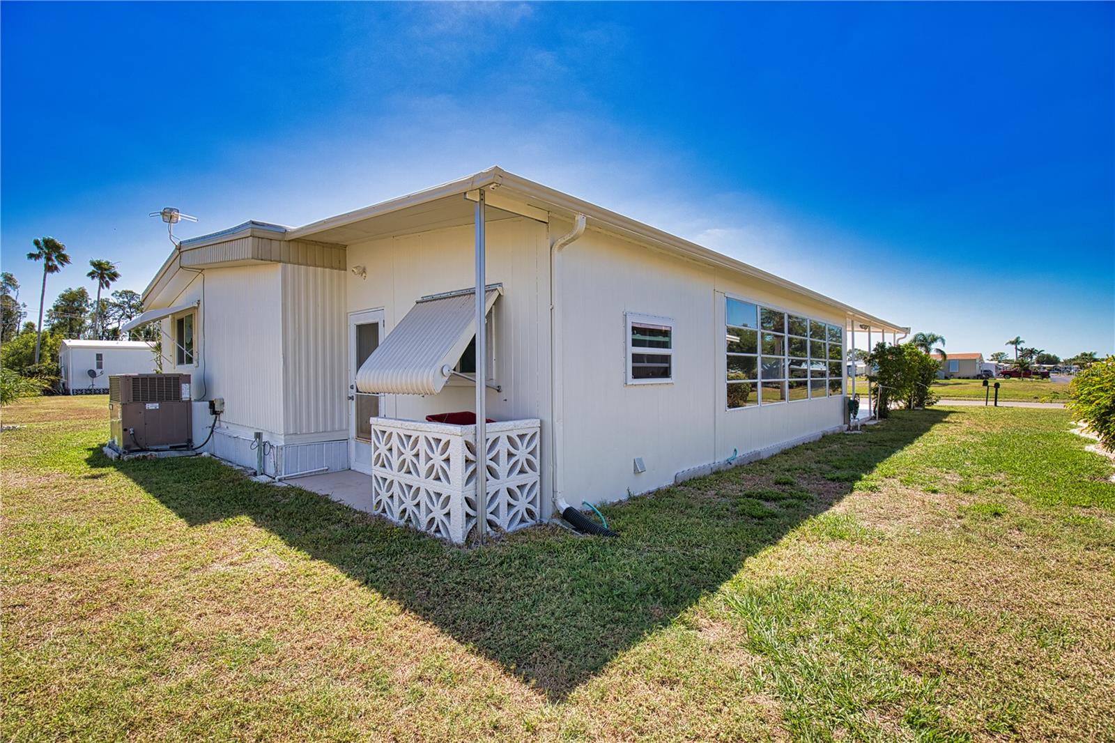 108 LA PALOMA, NORTH PORT, FL — photo 56