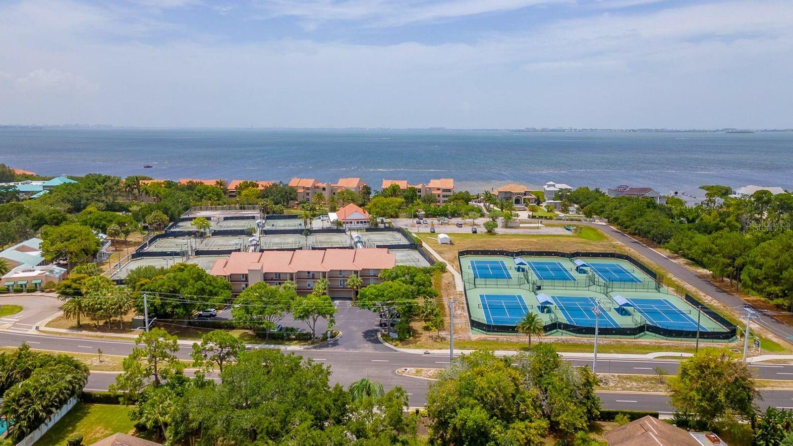 4510 EL CONQUISTADOR PKWY #105, BRADENTON, FL — photo 63