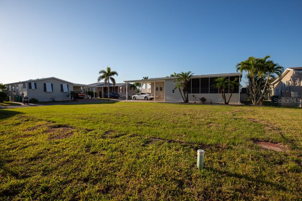 8 EMDEN CIR, PUNTA GORDA, FL — photo 3