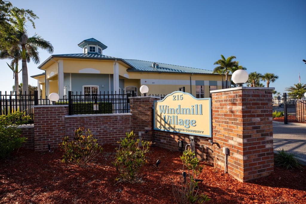 8 EMDEN CIR, PUNTA GORDA, FL — photo 7