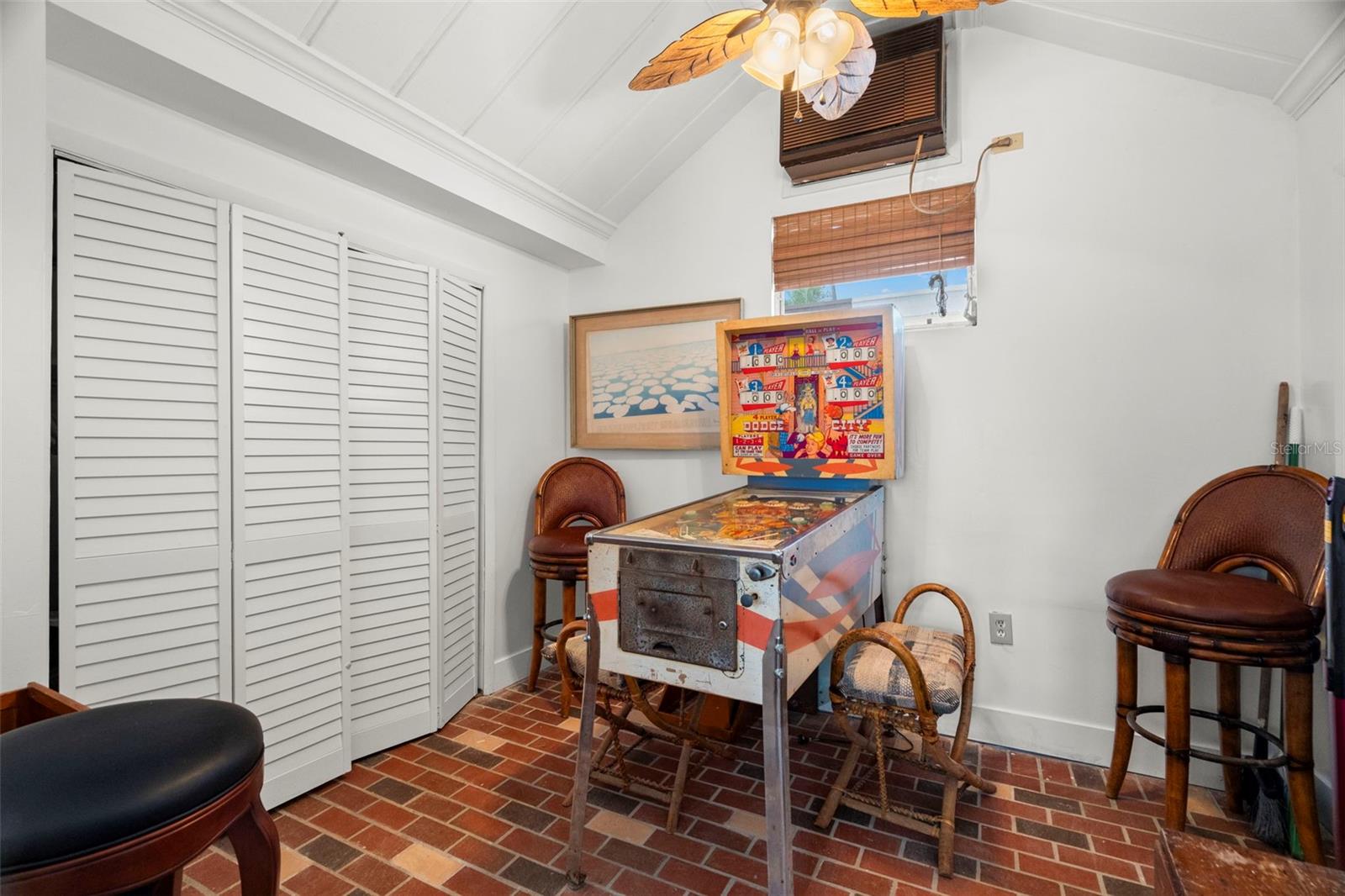 806 NARCISSUS AVE, CLEARWATER BEACH, FL — photo 19