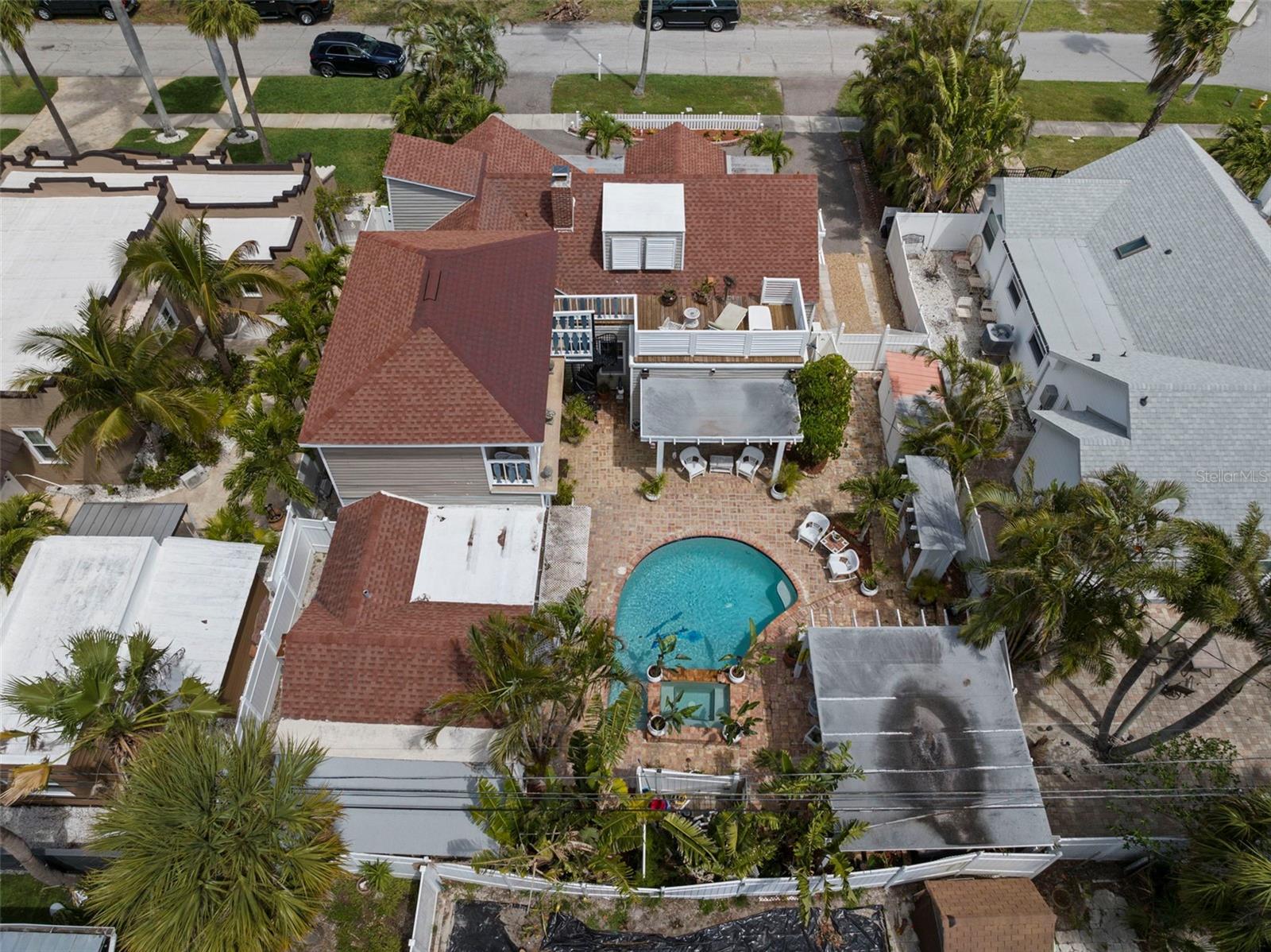 806 NARCISSUS AVE, CLEARWATER BEACH, FL — photo 55