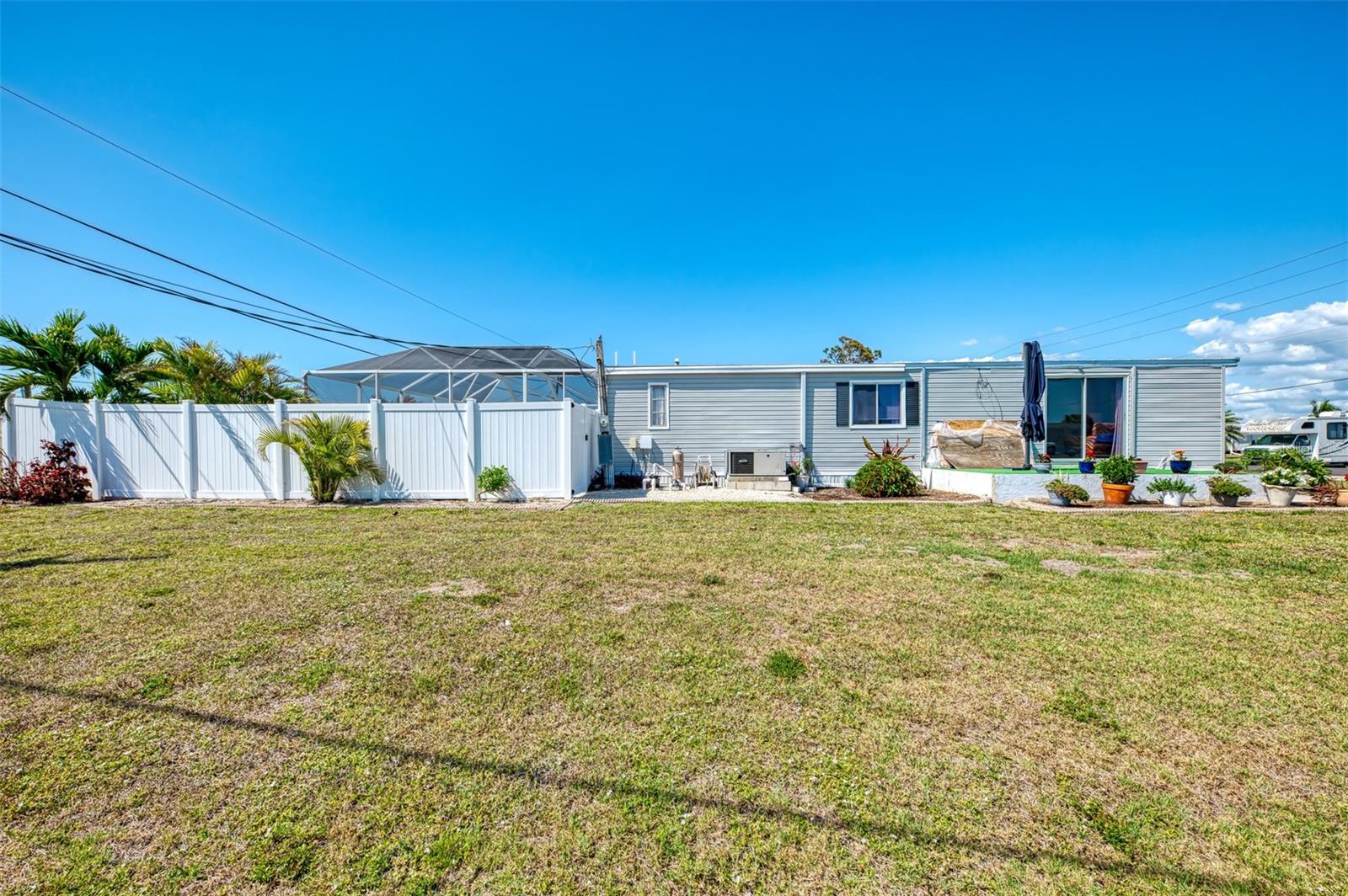 1376 FLAMINGO DR, ENGLEWOOD, FL — photo 12